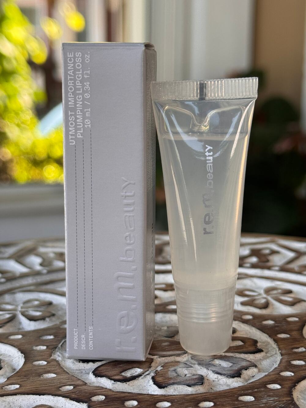r.e.m. beauty Utmost Importance Plumping Lip Gloss Clear 10 mL Full Size